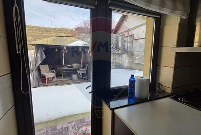 Casă cu 7 camere cu Teren 1371 Mp în Nord-Est - 25