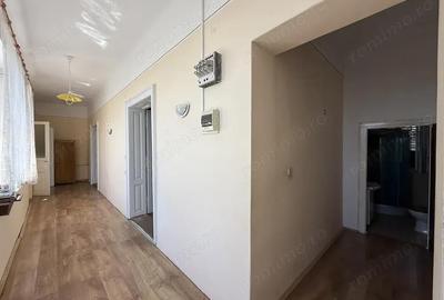 Casă cu 3 camere cu Teren 1010 Mp în Salonta - 5