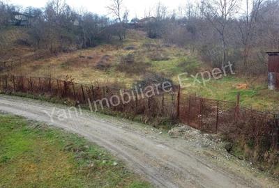 Teren de 3357 mp, în Bădila - 12