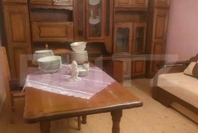 Casă cu 3 camere cu Teren 1500 Mp în Negostina