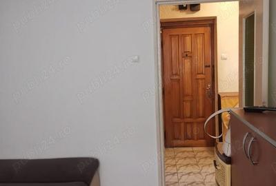 Apartament cu 2 camere decomandat în Rahova - 2