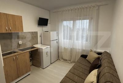 Garsonieră decomandată, mobilată în Tractorul