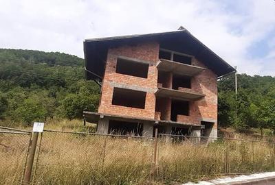 Baia Sprie, casa in constructie