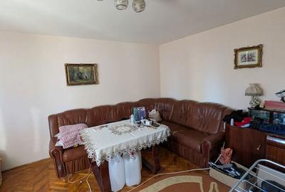 Apartament cu 2 camere decomandat în Calea București - 3