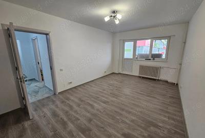 Apartament cu 4 camere decomandat în Alexandriei - 2