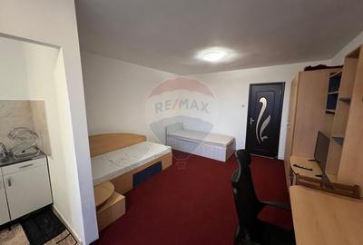 De Închiriat Garsoniera, Tătărași - Str. Vasile Lupu 0% comision - 1