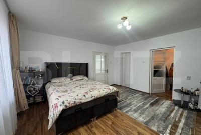 Casă cu 5 camere cu Teren 250 Mp în Central - 1