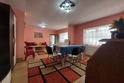 Vanzare casa langa liceul de arte „ Balasa Doamna ” - 2