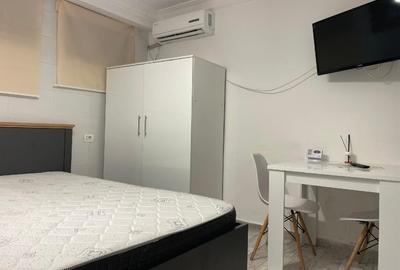 Studio de vanzare Principatele Unite - Piata Unirii - 7