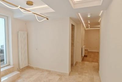 Apartament cu 5 camere decomandat în P-ța Romană - 8