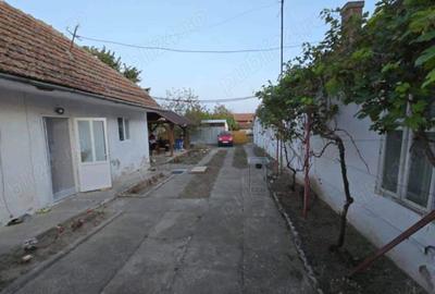 Casa de vanzare - 1