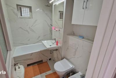 Apartament cu 3 camere decomandat în Cornișa - 2