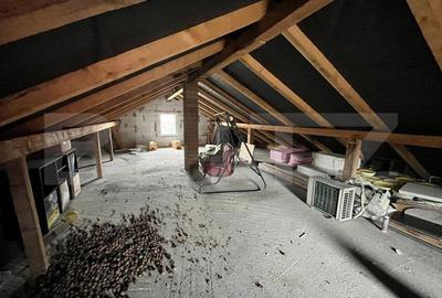 Casă cu 4 camere cu Teren 500 Mp în Central