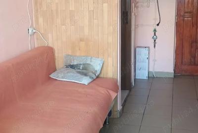 Inchiriez garsoniera Turnisor Sibiu etaj 1 - 4
