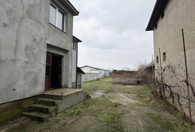 Casă cu 5 camere cu Teren 1000 Mp în Nojorid - 7