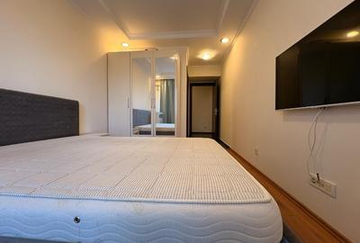 Apartament cu 3 camere decomandat, mobilat în Central