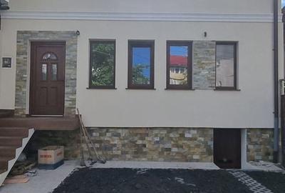 Casă cu 4 camere cu Teren 200 Mp în Central - 2