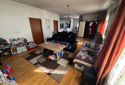 Casă cu 5 camere cu Teren 300 Mp în Pantelimon - 2