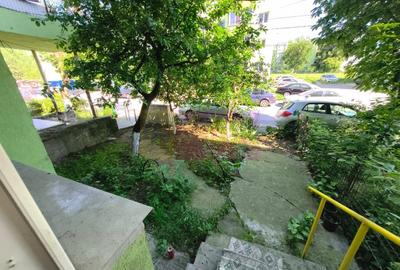 Garsonieră decomandată în 1 Decembrie - 10