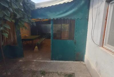 Casă cu 6 camere în Buturugeni - 1