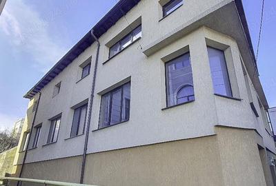 Spațiu comercial, de 300 mp, în Central - 5