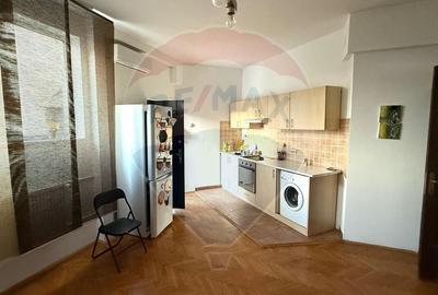 Apartament cu 4 camere semidecomandat în Dacia - 4