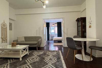 Apartament cu 3 camere decomandat, mobilat în Universitate