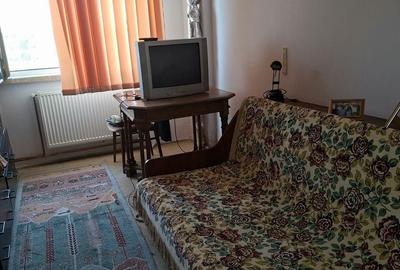 Apartament cu 4 camere decomandat în Rovine - 14