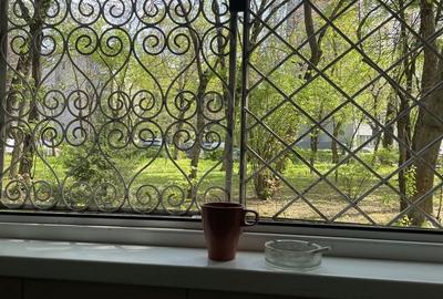 Apartament cu 2 camere decomandat în Pajura