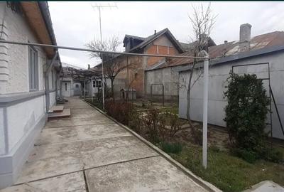 Casă cu 4 camere în Central - 3