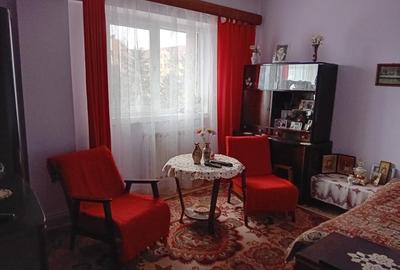 Apartament cu 3 camere decomandat în Central - 6