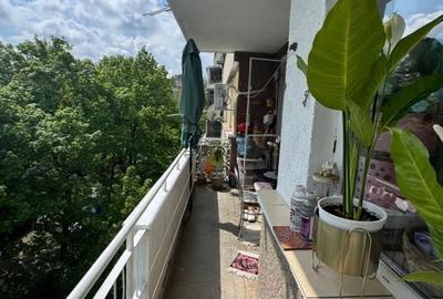 Apartament cu 3 camere semidecomandat în Calea București - 3