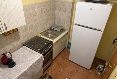 Apartament cu 3 camere decomandat în Obor - 2