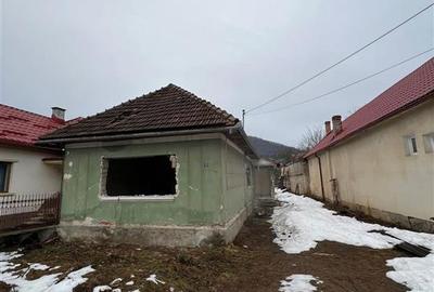 Casă cu 3 camere cu Teren 774 Mp în Central - 3