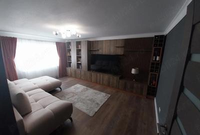 Apartament cu 3 camere decomandat în Dâmbovița - 6