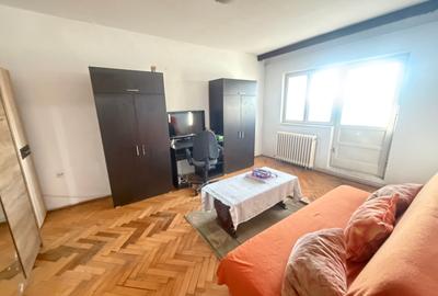 Inchiriez apartament cu 2 camere Aradului 340 euro - 1