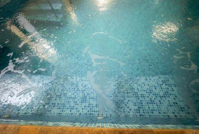 Hotel/Pensiune, de 305 mp, în Băile 1 Mai - 2