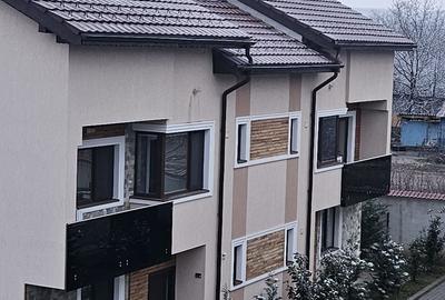 Casă cu 4 camere cu Teren 200 Mp în Central - 2