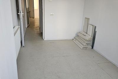 Spațiu comercial, de 124 mp, în Patria - 3