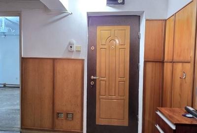 Apartament cu 3 camere decomandat în Central - 3