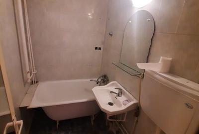 Garsoniera, etajul 1/4, zona Nicolina - 4