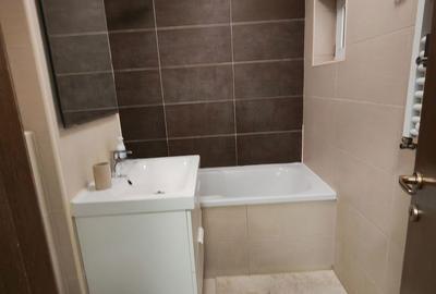 Apartament cu 4 camere decomandat în Colentina - 12