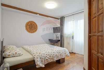 Casă cu 9 camere cu Teren 888 Mp în Sohodol - 35