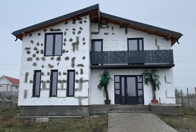 Casă cu 4 camere cu Teren 700 Mp în Central - 8