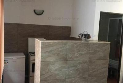 Casă cu 14 camere cu Teren 333 Mp în Central - 12