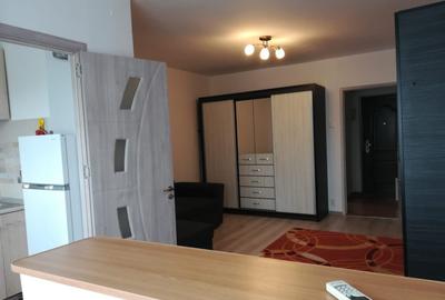 Inchiriez garsoniera confort I zona parc Brancu?i-Titan - 8