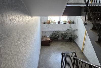 Apartament cu 3 camere decomandat în Micro 16 - 7