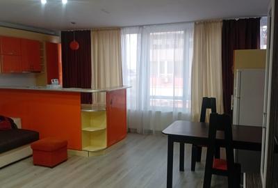 Apartament cu 3 camere decomandat, mobilat în UTA - 2