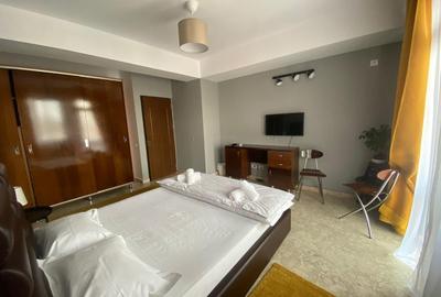 Apartament -220mp + terasa 200mp sector 4 Pasaj Marasesti an bloc 2000 - 7