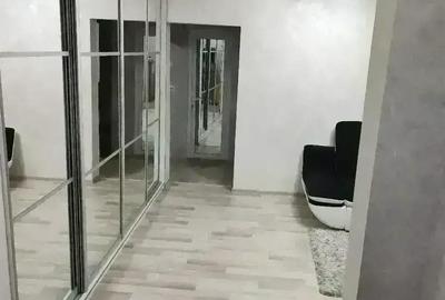 Apartament cu 3 camere semidecomandat în Micro 17 - 10